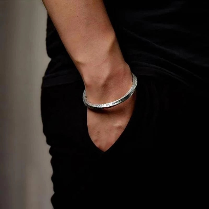 Wholesale Möbius Vintage Alloy Bracelet